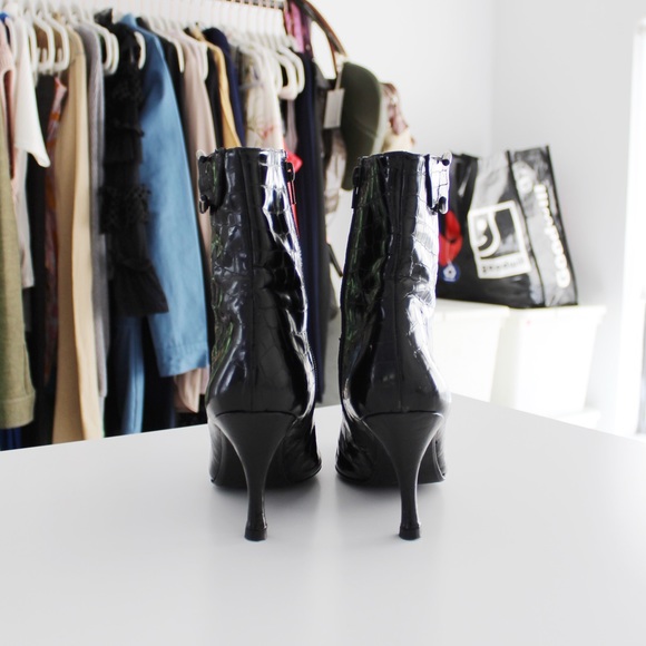 Stuart Weitzman Croc Embossed Patent Leather Stiletto Booties - Picture 4 of 7